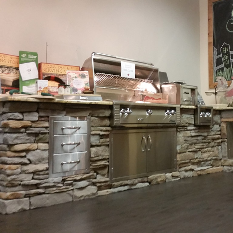 Visit Just Grillin's Tampa FL Outdoor Kitchen & Grill Showroom